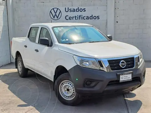 foto Nissan NP300 2.4L Doble Cabina SE A/A Paquete de Seguridad usado (2020) color Blanco precio $379,900