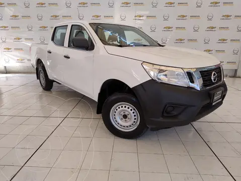 Nissan NP300 2.4L Doble Cabina SE A/A Paquete de Seguridad usado (2020) color Blanco precio $358,000