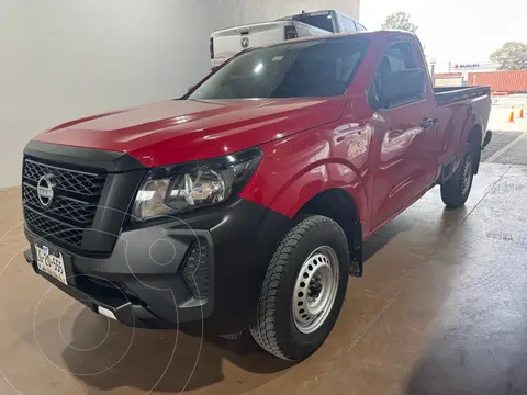 Nissan NP300 Pick up Plus usado (2024) color Rojo precio $470,000