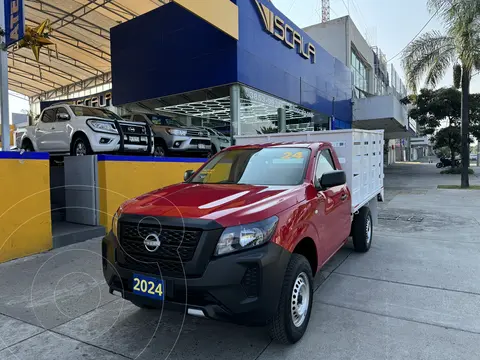 Nissan NP300 Chasis VDC Plus usado (2024) color Rojo precio $469,000