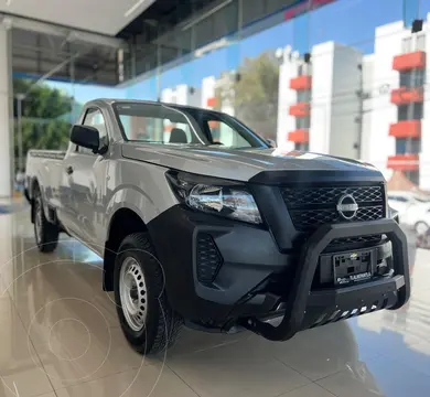 Nissan NP300 Pick up Plus usado (2023) color plateado precio $369,000
