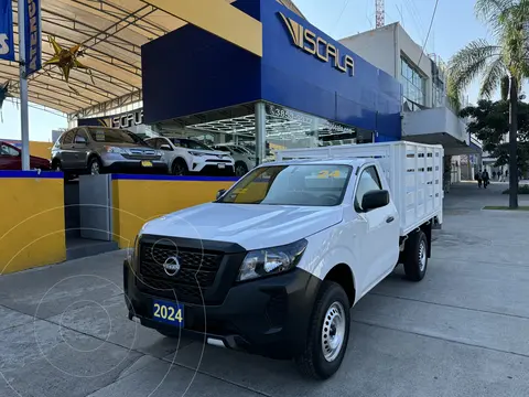 Nissan NP300 Chasis Plus usado (2024) color Blanco precio $469,000