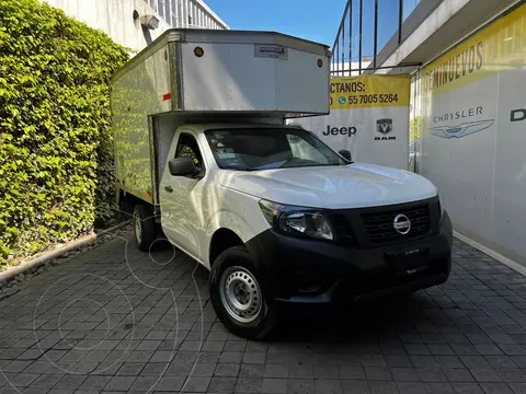 Nissan NP300 2.5L Chasis Cabina Dh A/A Paquete de Seguridad usado (2018) color Blanco precio $315,000