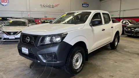 Nissan NP300 2.5L Doble Cabina S A/A Paquete de Seguridad usado (2020) color Blanco financiado en mensualidades(enganche $74,580 mensualidades desde $7,988)