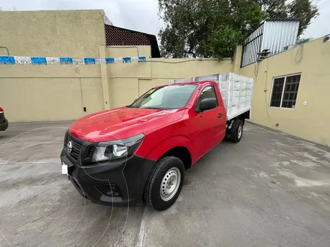 Nissan NP300 2.5L Estacas Dh Paquete de Seguridad usado (2019) color Rojo precio $299,000