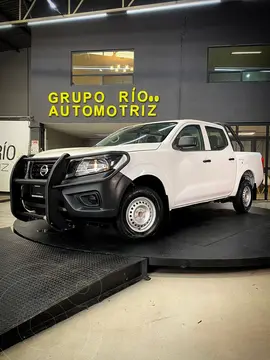 Nissan NP300 2.5L Doble Cabina S A/A Paquete de Seguridad usado (2020) color Blanco precio $349,000