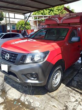 foto Nissan NP300 2.5L Chasis Cabina Dh usado (2017) color Rojo precio $260,000