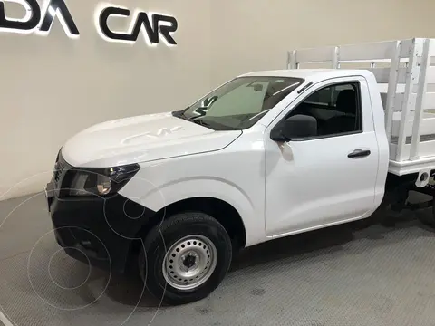 Nissan NP300 2.5L Estacas Dh A/A Paquete de Seguridad usado (2019) color Blanco financiado en mensualidades(enganche $70,000 mensualidades desde $8,270)