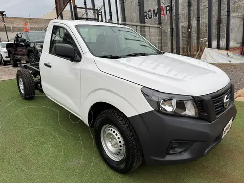 Nissan NP300 2.5L Chasis Cabina Dh Paquete de Seguridad usado (2019) color Blanco financiado en mensualidades(enganche $110,000 mensualidades desde $8,410)