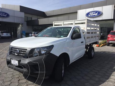 foto Nissan NP300 2.5L Chasis Cabina Dh A/A Paquete de Seguridad usado (2019) color Blanco precio $347,000