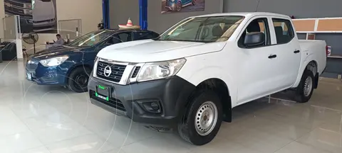 Nissan NP300 2.4L Doble Cabina SE A/A Paquete de Seguridad usado (2019) color Blanco precio $335,000