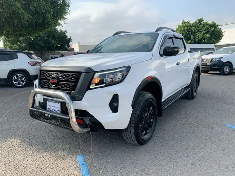 Nissan NV2500 4.0L V6 Toldo Alto usado (2022) color Blanco precio $593,000