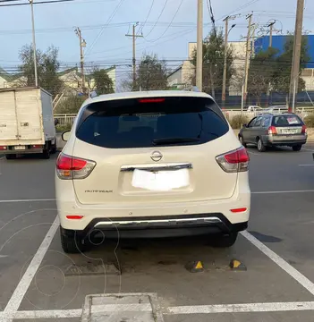 Nissan Pathfinder Advance 4x4 usado (2015) color Blanco precio $11.300.000