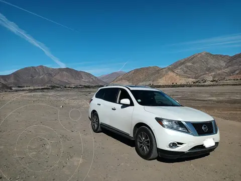 Nissan Pathfinder Advance 4x4 usado (2015) color Blanco precio $10.500.000