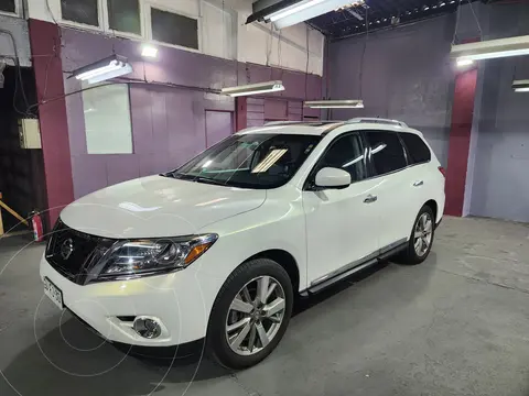 Nissan Pathfinder 3.5L Exclusive 4x4 usado (2015) color Blanco precio $16.000.000