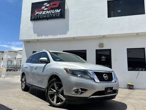 Nissan Pathfinder Advance usado (2015) color Plata precio $218,000