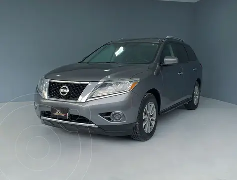Nissan Pathfinder Sense usado (2015) color Gris Oscuro precio $229,000