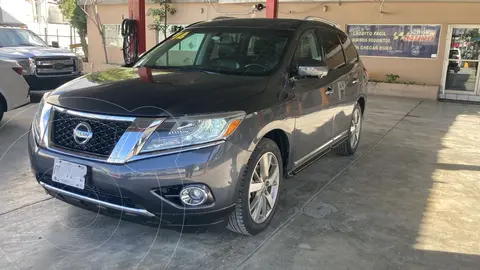 Nissan Pathfinder Exclusive usado (2014) color Gris Oscuro precio $235,000