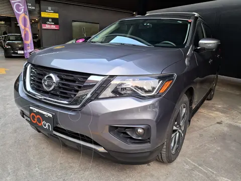 Nissan Pathfinder Exclusive usado (2018) color Gris precio $305,000