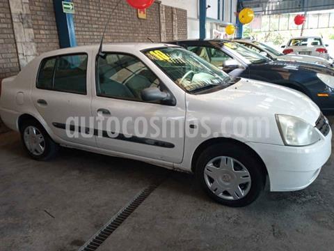 Nissan Platina Custom AC usado (2010) color Blanco precio $55,000