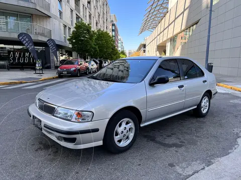Nissan Sentra GXE usado (2000) color Plata precio u$s7.900