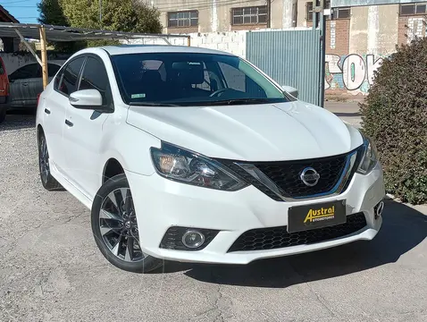 Nissan Sentra SR CVT usado (2017) color Blanco financiado en cuotas(anticipo $3.000.000)