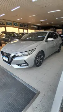 Nissan Sentra Advance usado (2022) color Gris Plata  precio $25.500.000