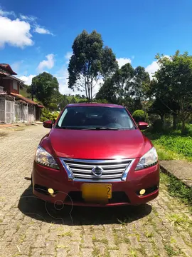 Nissan Sentra Advance Aut usado (2016) color Rojo precio $56.000.000
