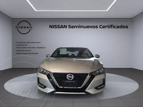 Nissan Sentra Advance usado (2022) color plateado precio $299,900