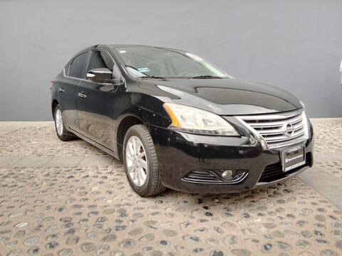 Nissan Sentra Advance usado (2016) color Negro precio $190,000