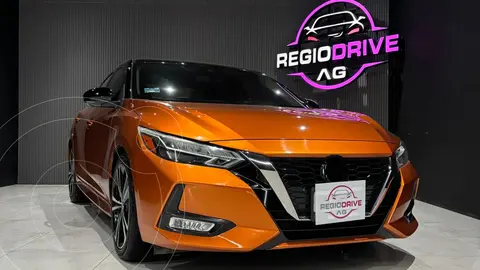 Nissan Sentra SR Platinum Bi-tono Aut usado (2023) color Naranja Solar precio $419,900