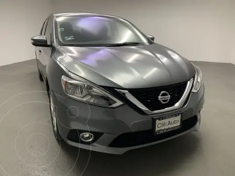 Nissan Sentra Advance usado (2019) color Plata precio $320,500