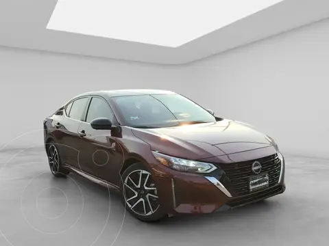 Nissan Sentra SR usado (2024) color Rojo precio $395,900