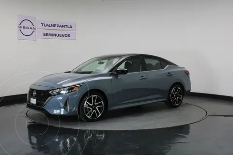 Nissan Sentra SR usado (2024) color Gris precio $401,000