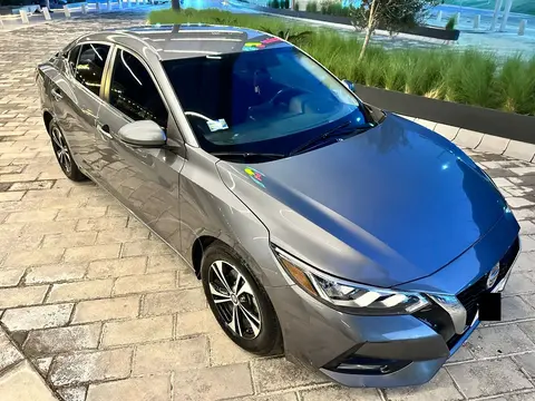 Nissan Sentra Advance Aut usado (2022) color Gris precio $338,000