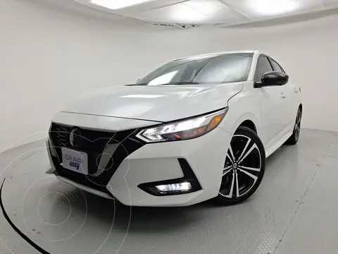 foto Nissan Sentra Sense Aut usado (2023) color Blanco precio $407,000
