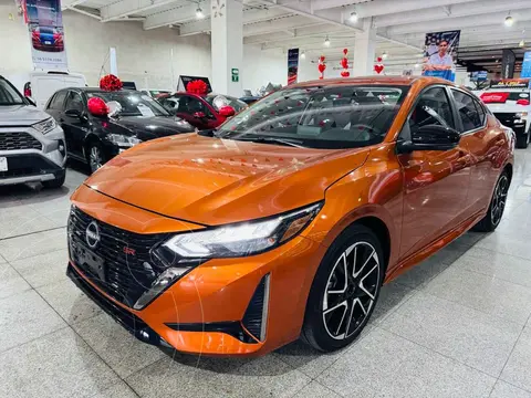 Nissan Sentra SR CVT usado (2025) color Naranja financiado en mensualidades(enganche $128,762 mensualidades desde $9,851)
