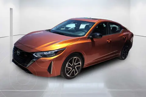 Nissan Sentra SR usado (2025) color Naranja precio $463,900