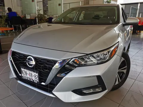 foto Nissan Sentra Advance usado (2021) color Plata precio $370,000