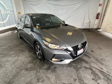 Nissan Sentra Advance usado (2020) color Gris Oscuro precio $275,800