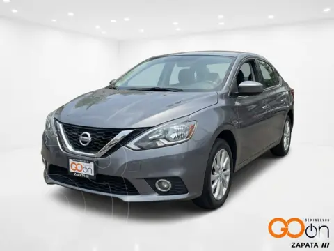 Nissan Sentra Advance usado (2018) color NISG GRIS precio $188,000
