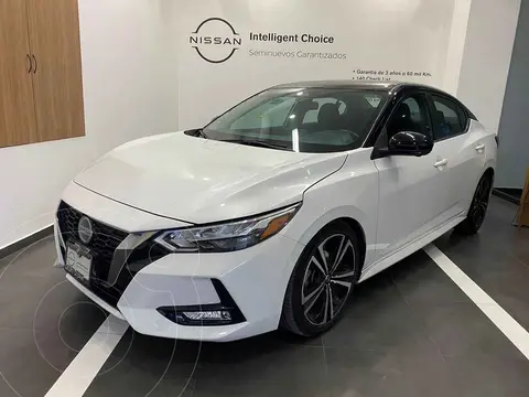 Nissan Sentra SR Bi-tono Aut usado (2021) color Blanco precio $375,000