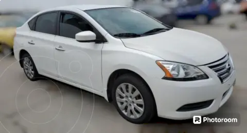 Nissan Sentra Sense usado (2015) color Blanco precio $110,000