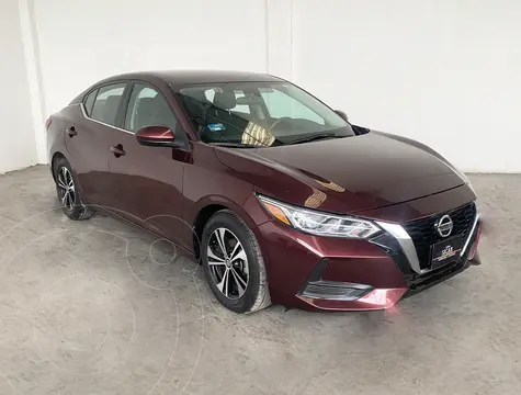 Nissan Sentra Sense Aut usado (2022) color violeta oscuro financiado en mensualidades(enganche $83,044 mensualidades desde $6,403)