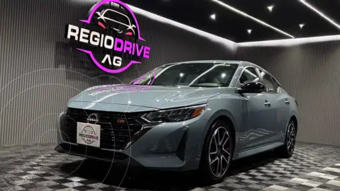 Nissan Sentra SR Aut usado (2024) color Gris Oxford financiado en mensualidades(enganche $87,980 mensualidades desde $8,860)