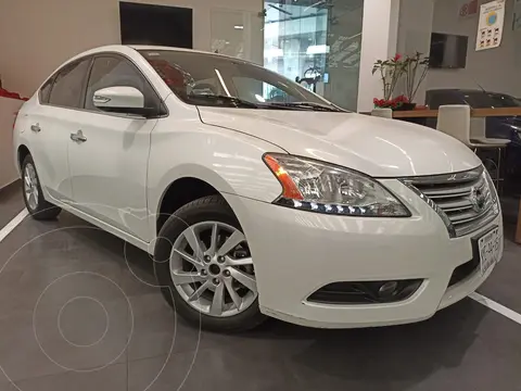 Nissan Sentra Advance Aut usado (2015) color Blanco precio $186,333