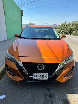 Nissan Sentra Advance usado (2023) color Naranja precio $290,000