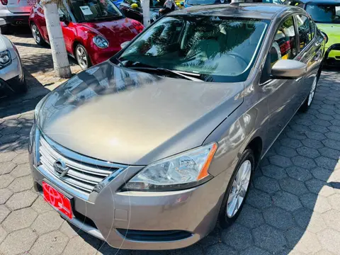 Nissan Sentra Sense Aut usado (2016) color Dorado precio $167,000