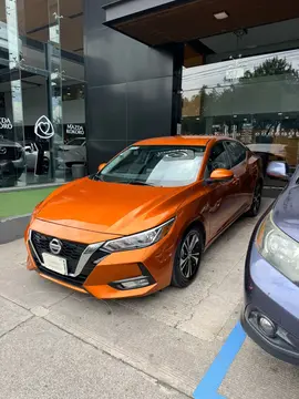 Nissan Sentra Advance Aut usado (2021) color Naranja Solar precio $297,000