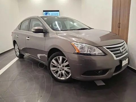 Nissan Sentra Exclusive Aut NAVI usado (2015) color Plata precio $195,000